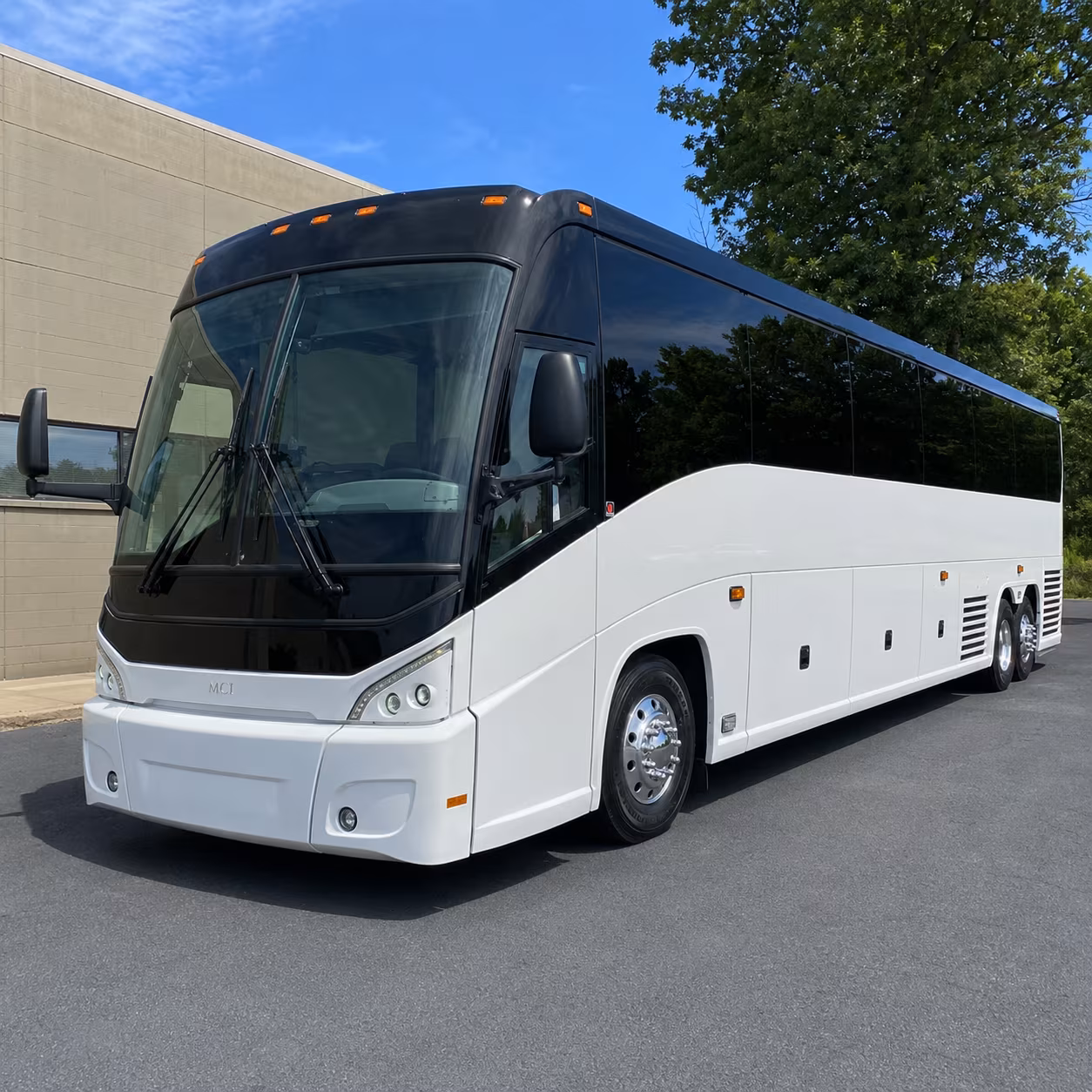 airport transportation for groups arriving for arkansas razorbacks events