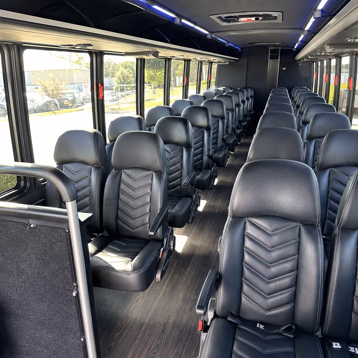 birthday and special occasion wine tour buses in little rock