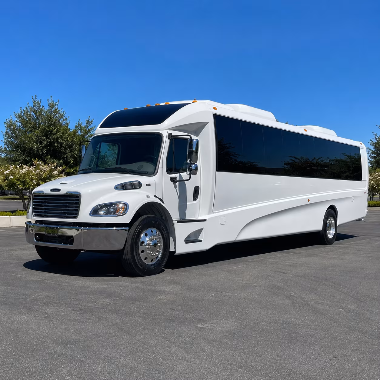 bus rentals for little rock youth group outings and events