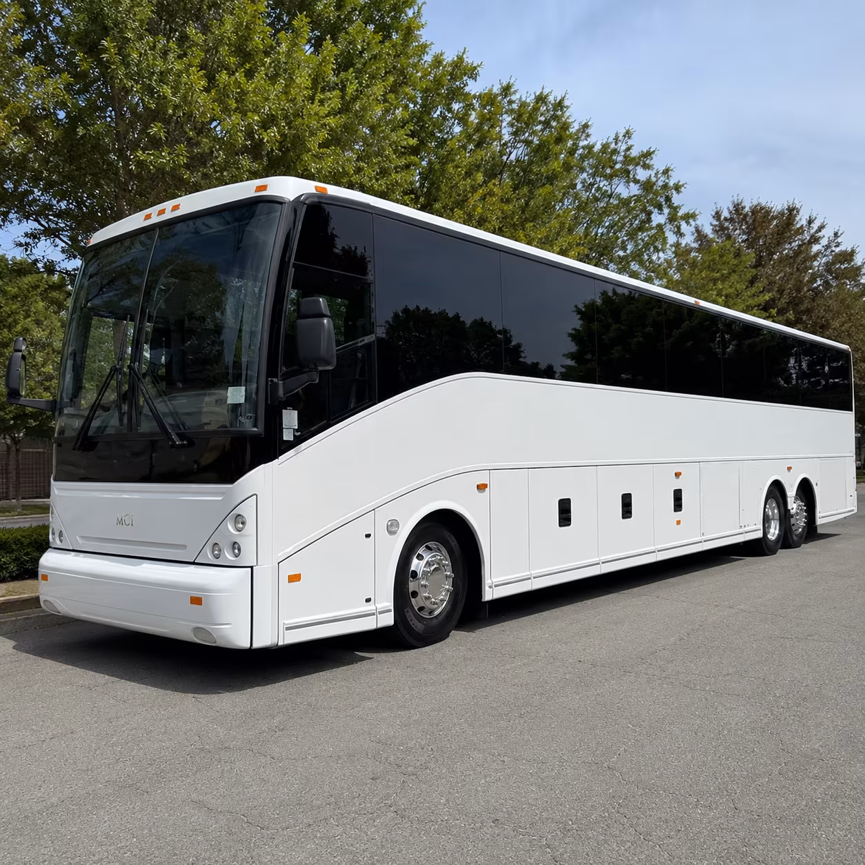 charter bus service for multi city group itineraries through the mid south