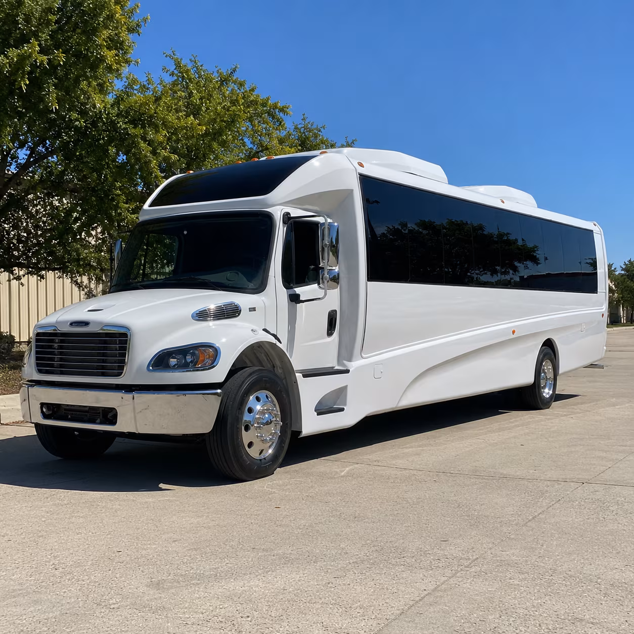 little rock 15 passenger minibus