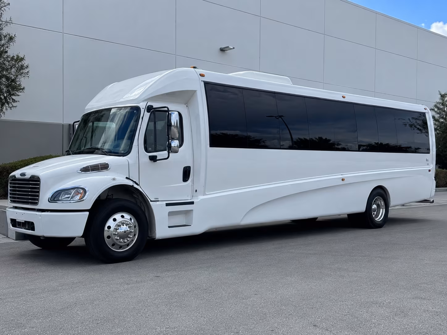 little rock bachelor bachelorette party bus rental